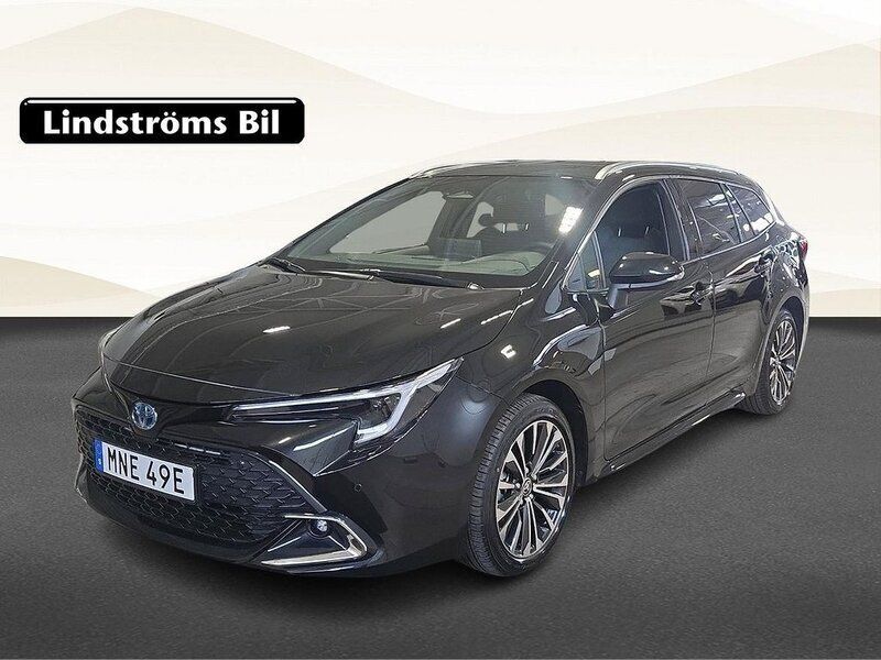 Svart Begagnad 2024 Toyota Corolla Style Kombi | 359 900 kr (Dyr) - Bild 1/3