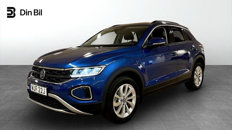Blå Begagnad 2024 VW T-Roc Edition SUV | 304 900 kr (Lite dyr) - Bild 1/4