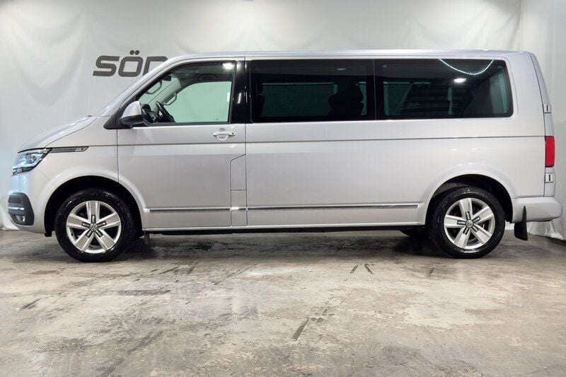 Begagnad VW Caravelle 150 HK (110 kW) 2022 Silver Minibuss
