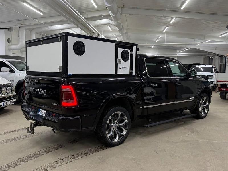 Begagnad Dodge Ram Limited 394 HK (289 kW) 2019 Svart