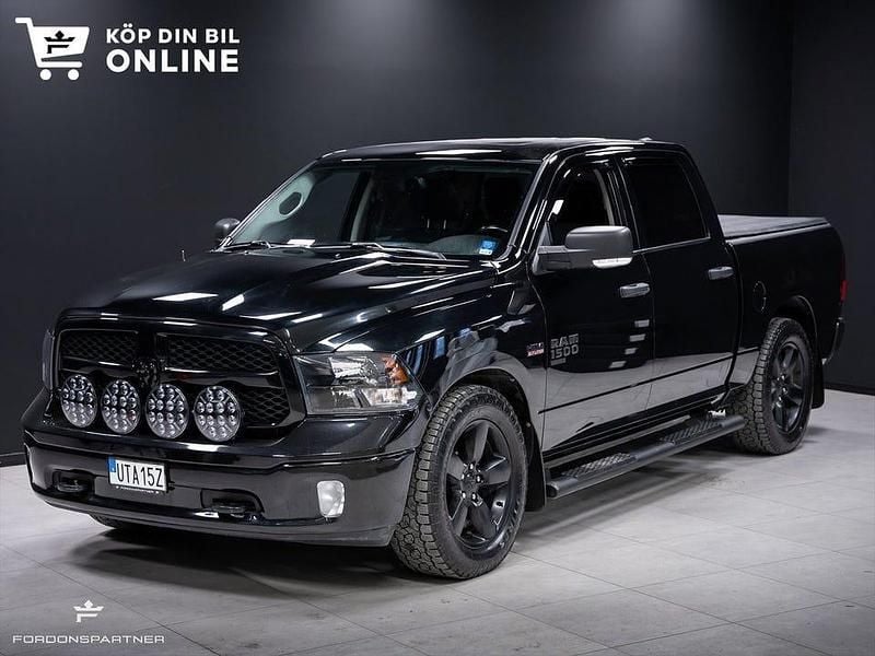 Begagnad Dodge Ram 394 HK (289 kW) 2022 Svart