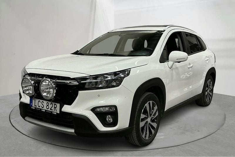 Vit Begagnad 2022 Suzuki SX4 S-Cross SUV | 229 000 kr (Superpris) - Bild 1/4