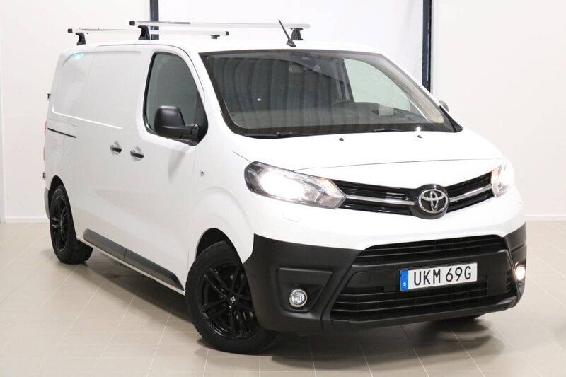 Vit Begagnad 2019 Toyota Proace Van | 199 000 kr (Bra pris) - Bild 1/3