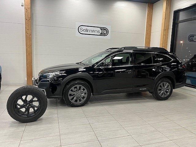Svart Ny 2024 Subaru Outback SUV | 491 700 kr - Bild 1/4