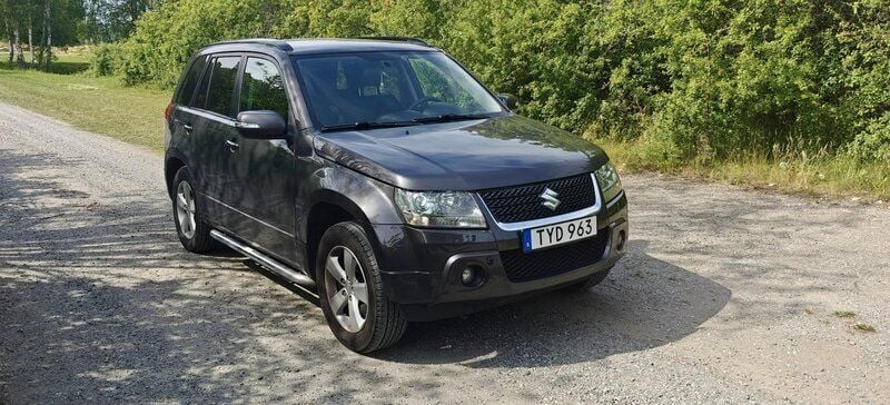 Begagnad 2010 Suzuki Grand Vitara SUV | 55 000 kr (Dyr) - Bild 1/2