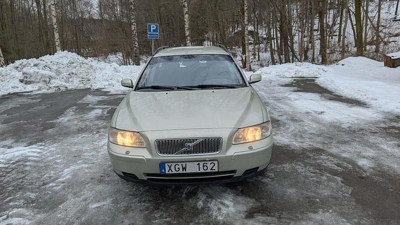 Begagnad Volvo V70 Business Edition 140 HK (102 kW) 2006 Kombi