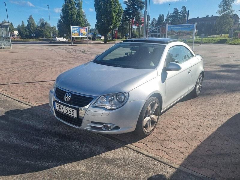 Grå Begagnad 2007 VW Eos Cab | 45 000 kr (Superpris) - Bild 1/4