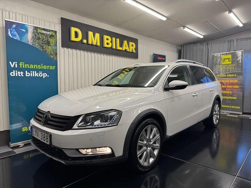 Vit Begagnad 2013 VW Passat Alltrack Kombi | 84 900 kr (Marknadspris) - Bild 1/4