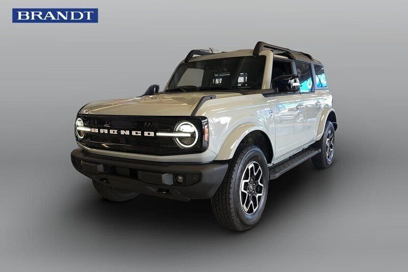 Grå Begagnad 2023 Ford Bronco SUV | 749 900 kr - Bild 1/4