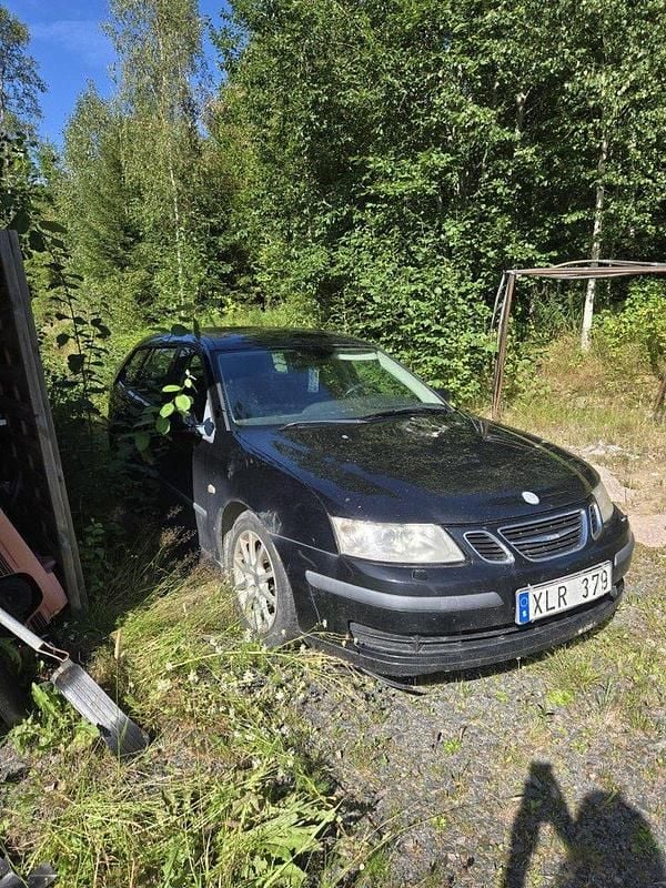 Svart Begagnad 2006 Saab 9-3 Linear Kombi | 3 000 kr (Superpris) - Bild 1/2