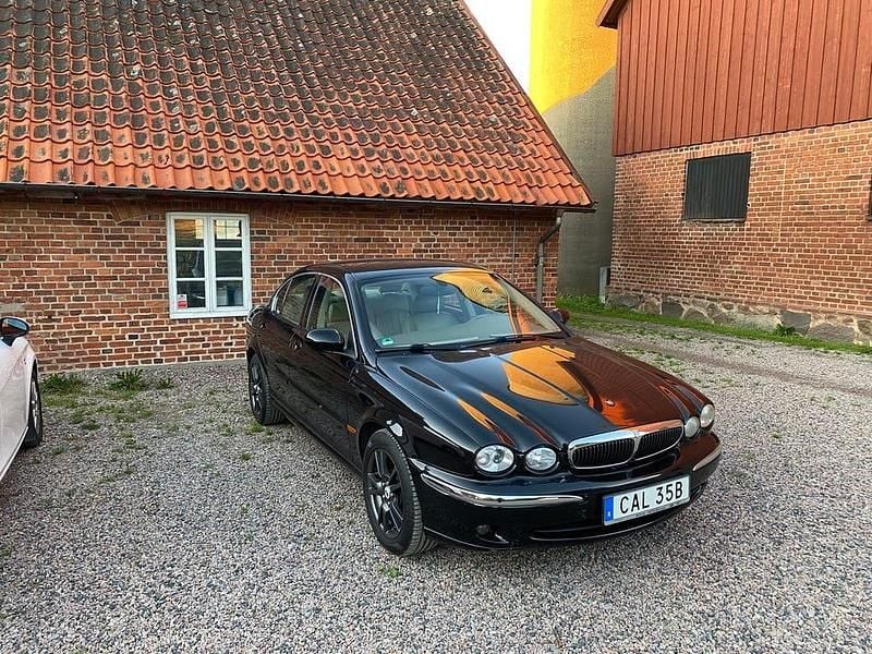 Begagnad 2001 Jaguar X-type Sedan | 43 000 kr - Bild 1/4