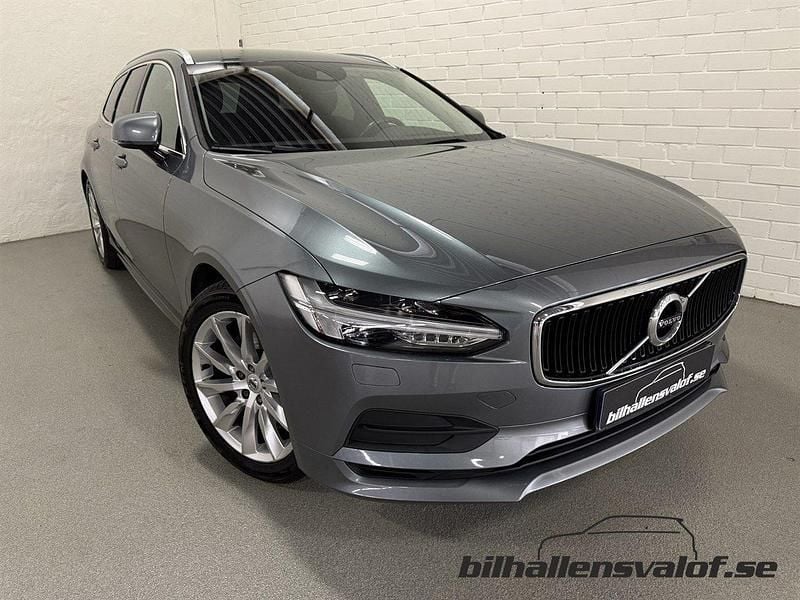 Grå Begagnad 2018 Volvo V90 Momentum Kombi | 249 900 kr (Marknadspris) - Bild 1/4