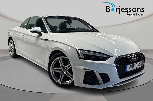 Glaciärvit metallic Begagnad 2020 Audi A5 Cabriolet S-Line Cab | 389 000 kr - Bild 1/4