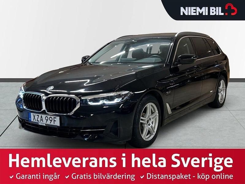 Begagnad BMW 530 292 HK (214 kW) 2022 Svart Kombi
