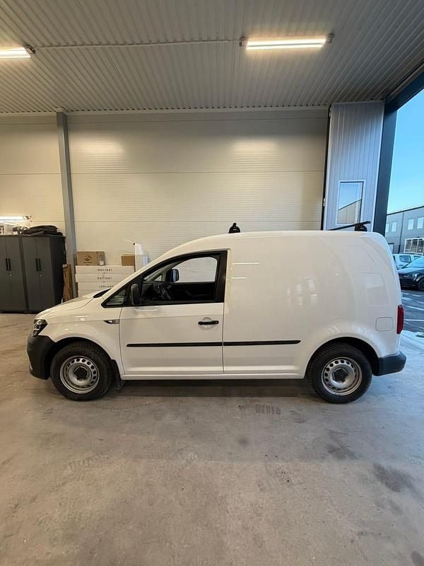 Begagnad VW Caddy 75 HK (55 kW) 2019 Minibuss