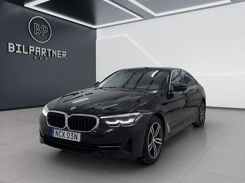 Begagnad BMW 530e 184 HK (135 kW) 2021 Svart Sedan