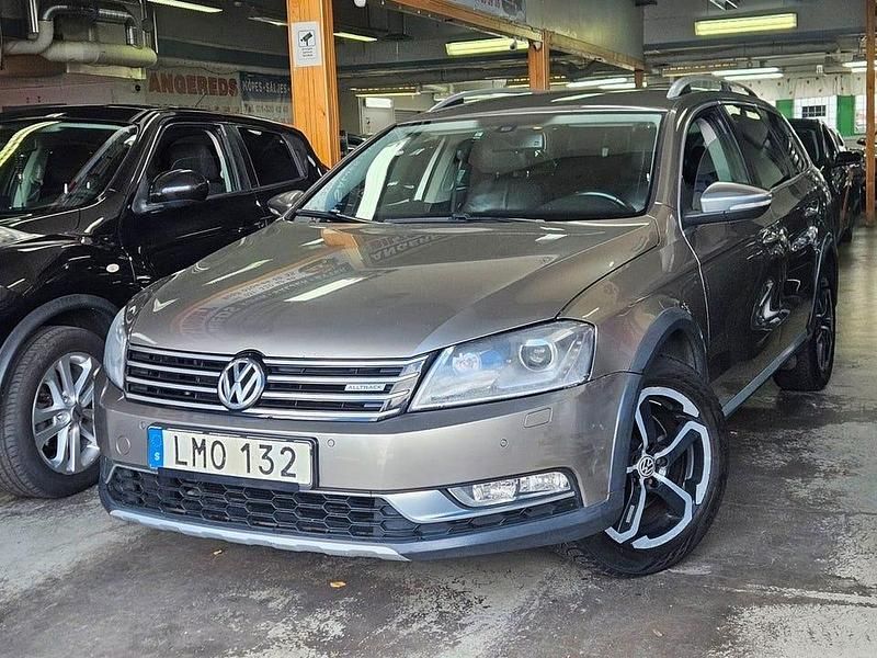 Ljusbrun Begagnad 2014 VW Passat Alltrack Kombi | 69 999 kr - Bild 1/4