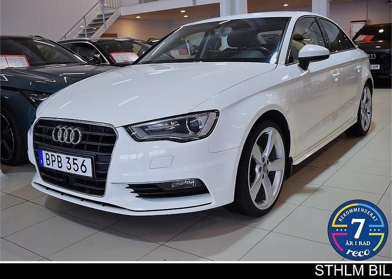 Vit Begagnad 2014 Audi A3 Ambition Sedan | 119 000 kr (Marknadspris) - Bild 1/4