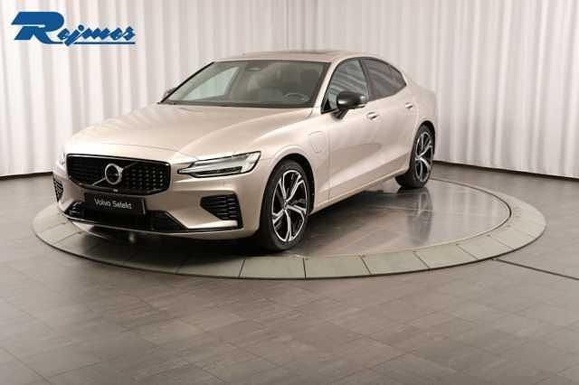 Begagnad Volvo S60 Ultimate 455 HK (334 kW) 2023 Ljusgrå Sedan