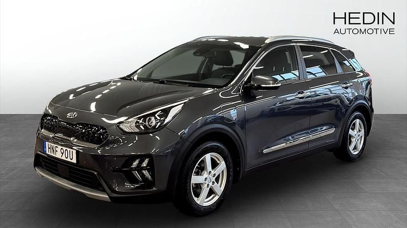 Grå Begagnad 2021 Kia Niro Plus SUV | 234 900 kr (Superpris) - Bild 1/4