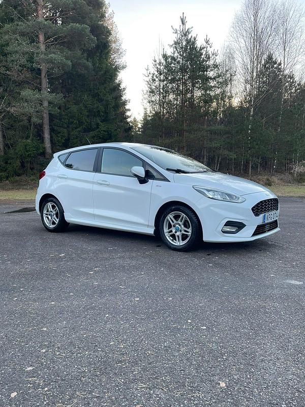 Begagnad Ford Fiesta ST-Line 100 HK (73 kW) 2018 Halvkombi