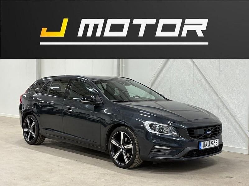 Begagnad Volvo V60 R-Design 150 HK (110 kW) 2018 Grå Kombi