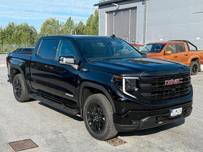 Svart Ny 2025 GMC Sierra Van | 1 123 750 kr (Marknadspris) - Bild 1/4