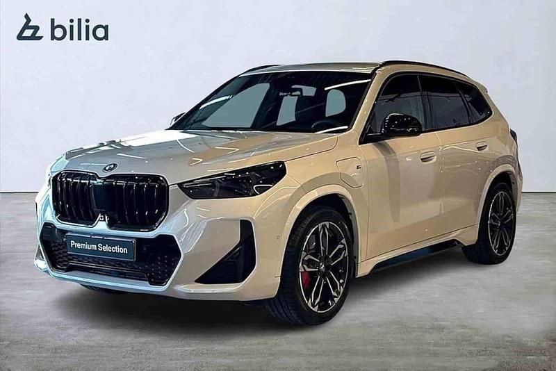 Vit Begagnad 2025 BMW X1 M Sport SUV | 629 900 kr - Bild 1/1