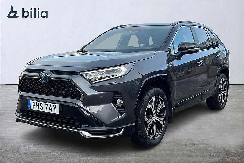 Grå Begagnad 2020 Toyota RAV4 Hybrid Style SUV | 399 900 kr (Lite dyr) - Bild 1/3