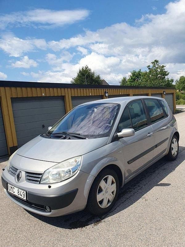 Grå Begagnad 2004 Renault Scénic II Minibuss | 20 000 kr (Marknadspris) - Bild 1/4