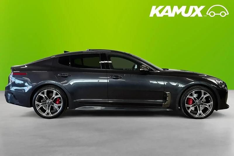 Begagnad Kia Stinger GT 370 HK (272 kW) 2018 Silver/grå Halvkombi