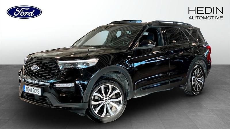 Svart (black) Begagnad 2022 Ford Explorer ST-Line SUV | 499 900 kr (Marknadspris) - Bild 1/4