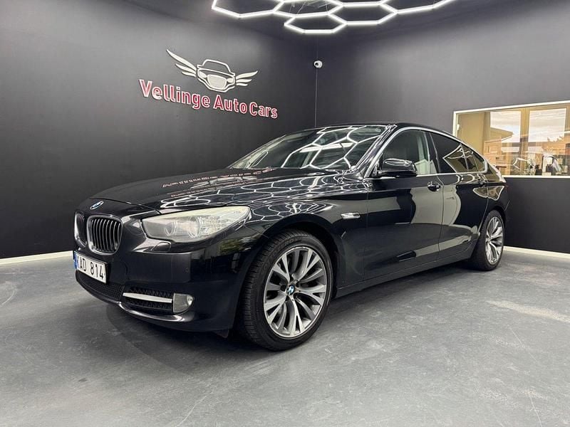 Svart Begagnad 2009 BMW 530 Gran Turismo Halvkombi | 129 900 kr (Marknadspris) - Bild 1/4