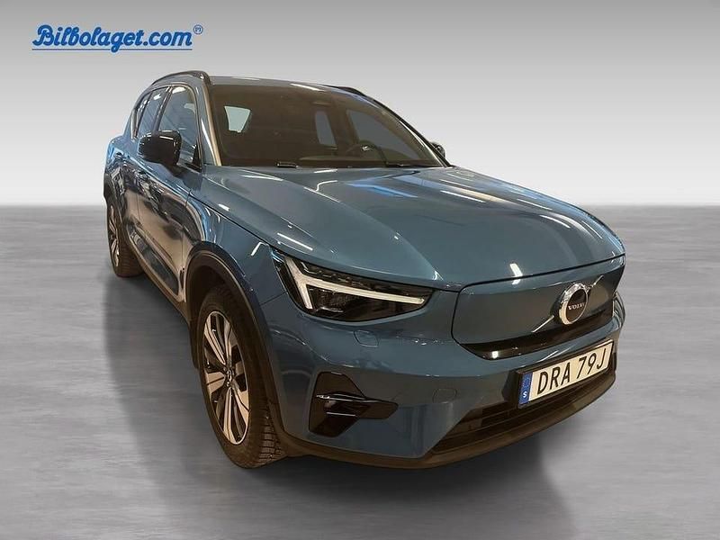 Begagnad Volvo EX40 Plus 188 kW (256 HK) 2025 Blå SUV