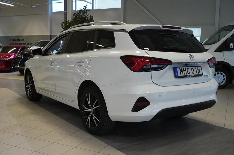 Begagnad MG MG5 EV Long Range 114 kW (156 HK) 2022 Vit Kombi