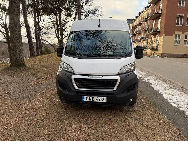 Begagnad Peugeot Boxer 140 HK (102 kW) 2022 Vit Van