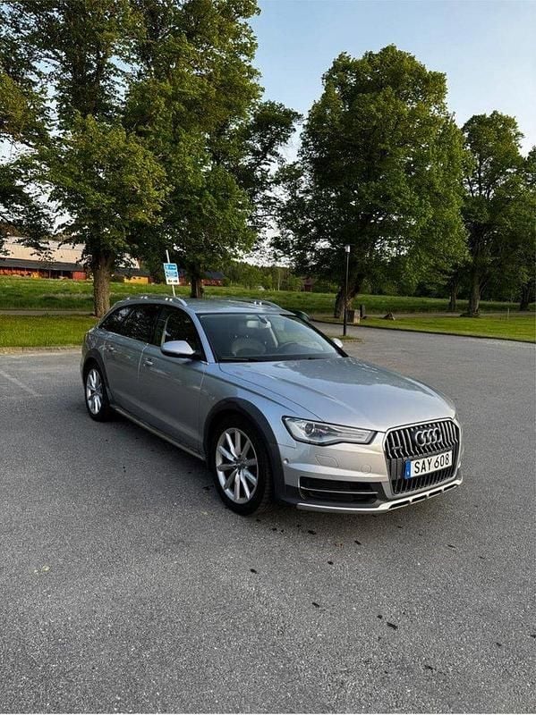 Silver Begagnad 2016 Audi A6 Allroad Comfort Kombi | 175 000 kr (Superpris) - Bild 1/4