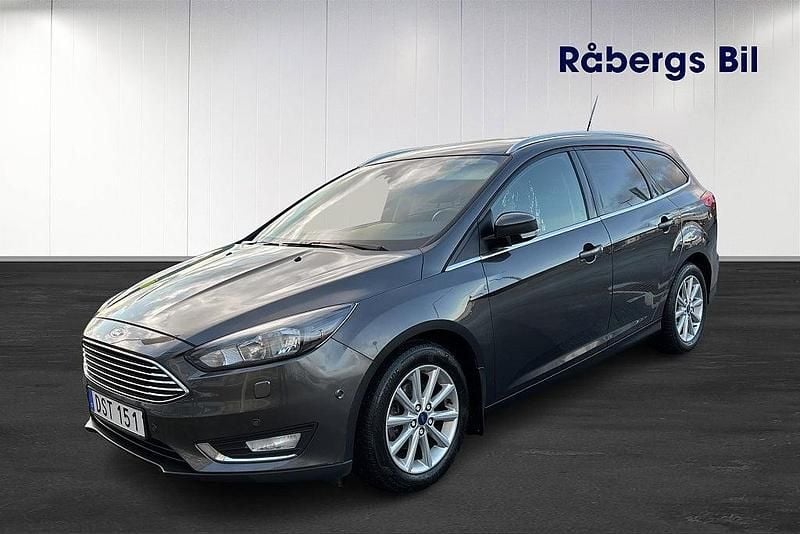 Begagnad Ford Focus Titanium 101 HK (74 kW) 2014 Grå Kombi