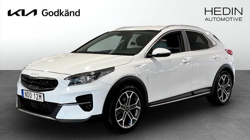 Vit (white) Begagnad 2022 Kia XCeed Advance SUV | 249 900 kr (Marknadspris) - Bild 1/4