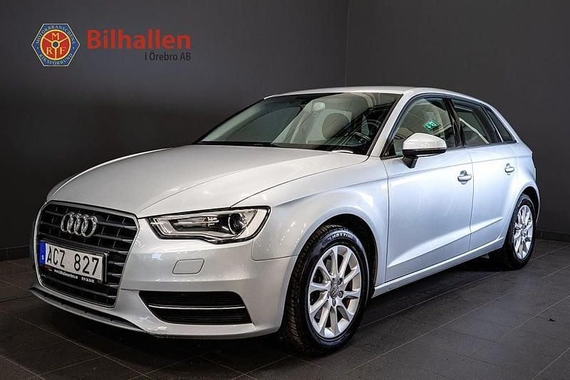 Silver Begagnad 2013 Audi A3 Sportback Attraction Halvkombi | 99 900 kr (Marknadspris) - Bild 1/4