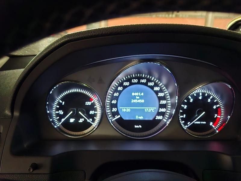 Begagnad Mercedes C180 156 HK (114 kW) 2011