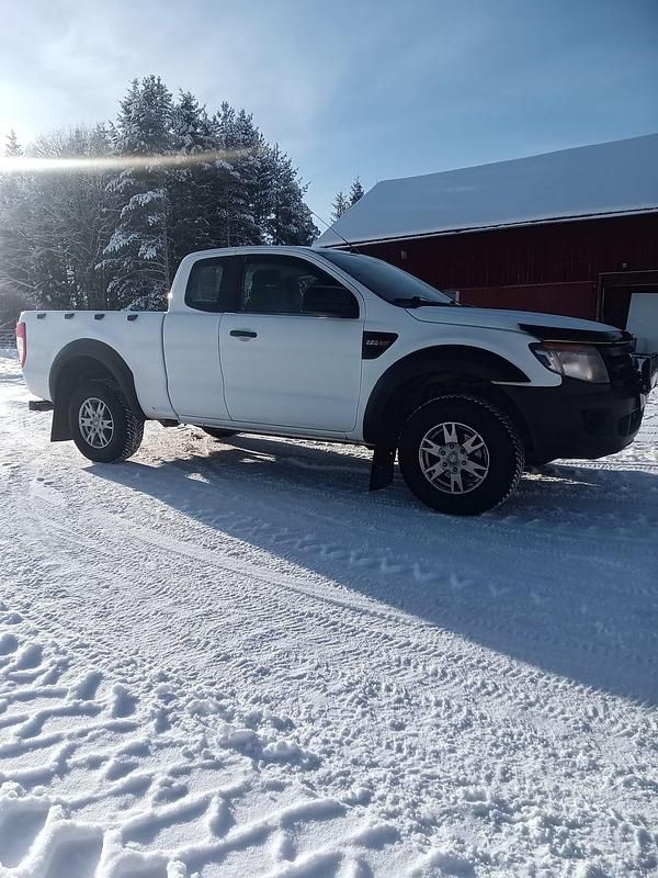 Begagnad Ford Ranger 150 HK (110 kW) 2014 Pickup