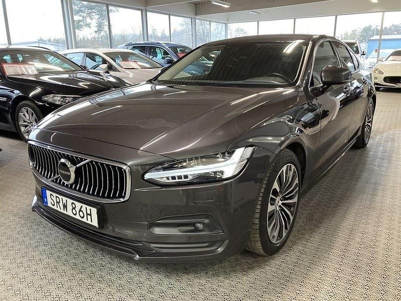 Grå metallic Begagnad 2021 Volvo S90 Momentum Sedan | 299 000 kr (Bra pris) - Bild 1/4