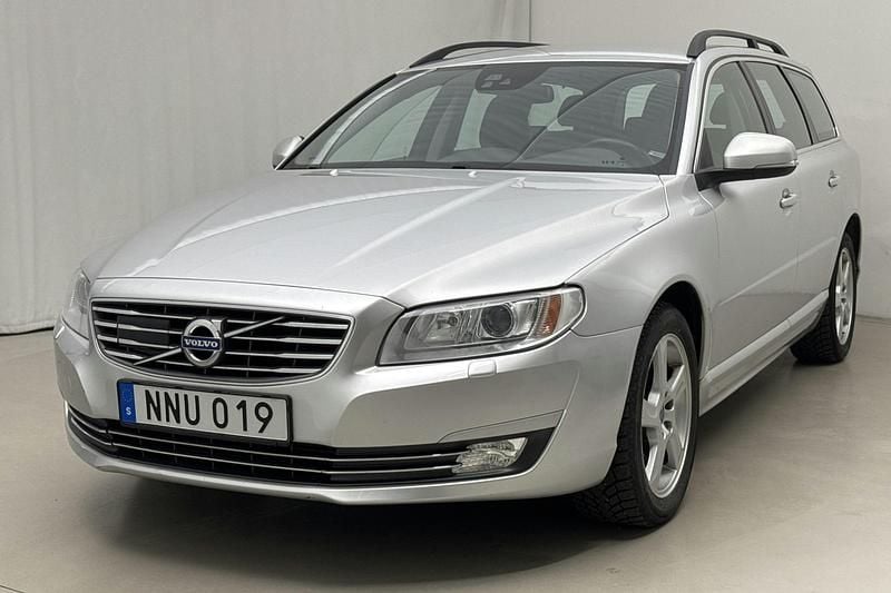 Silver Begagnad 2016 Volvo V70 Momentum Kombi | 169 800 kr (Lite dyr) - Bild 1/4