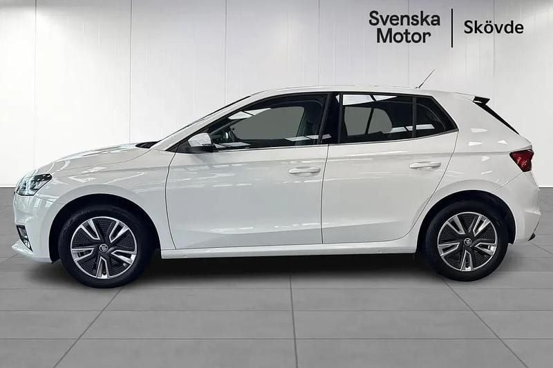 Begagnad Skoda Fabia Style 112 HK (82 kW) 2023 Vit Halvkombi
