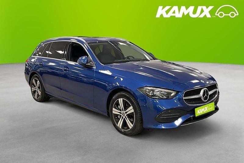 Blå Begagnad 2023 Mercedes C300 Avantgarde | 307 800 kr - Bild 1/3