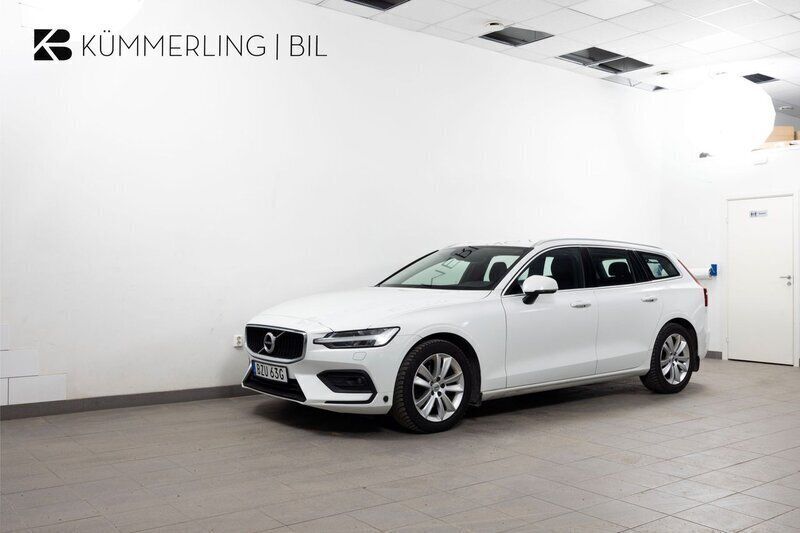 Vit Begagnad 2021 Volvo V60 Momentum Kombi | 249 900 kr (Marknadspris) - Bild 1/4