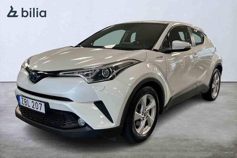 Vit Begagnad 2018 Toyota C-HR SUV | 194 900 kr - Bild 1/1