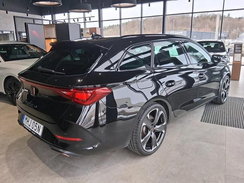 Begagnad Cupra Leon 2024 Svart