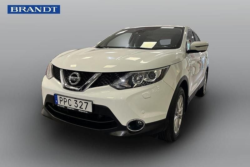 Vit Begagnad 2016 Nissan Qashqai SUV | 129 000 kr (Marknadspris) - Bild 1/4